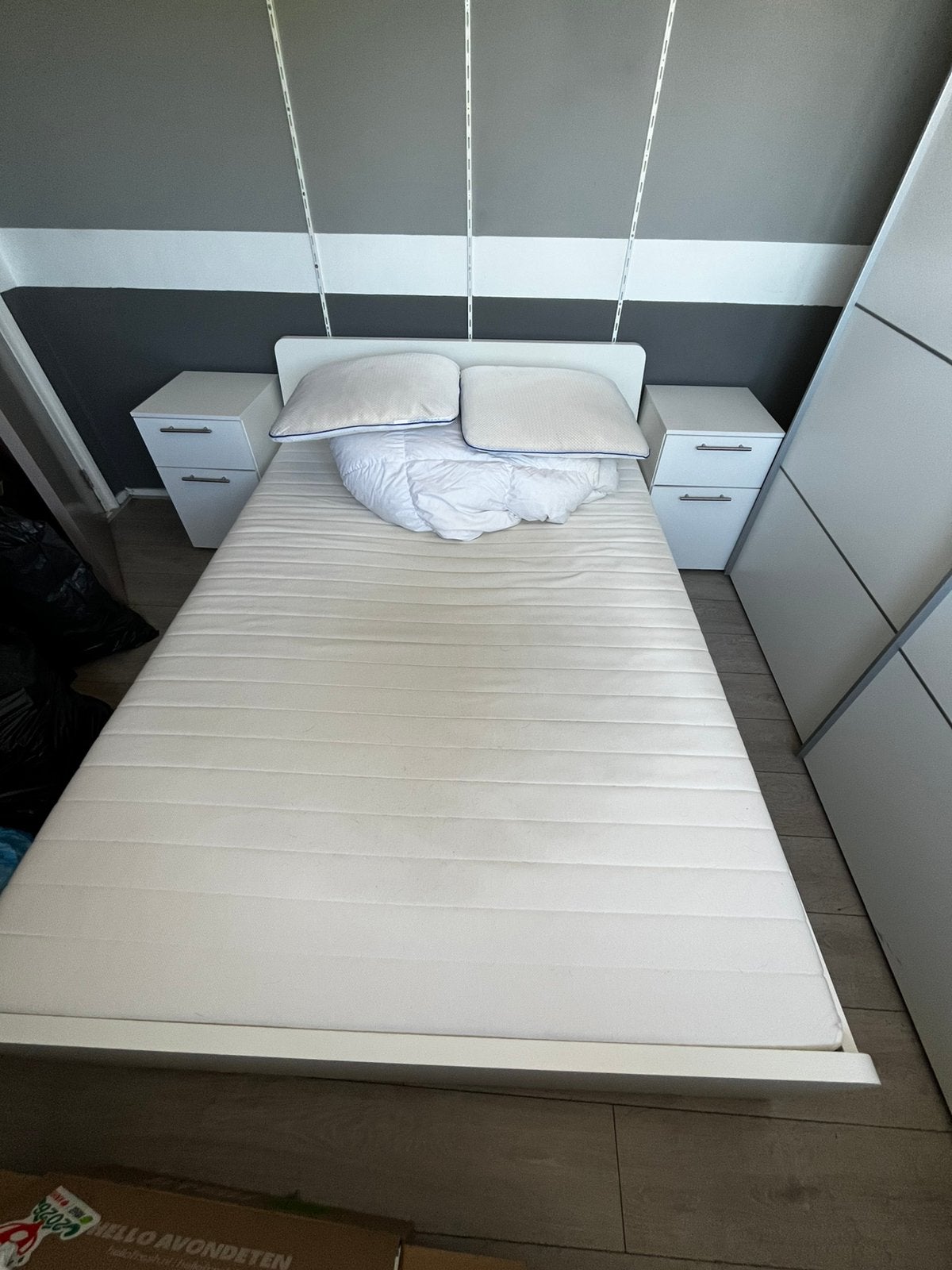 Malm IKEA bed 140*200 + 2 nachtkastjes *MOET ZSM WEG!*, Ophalen, Gebruikt, Wit, 140 cm