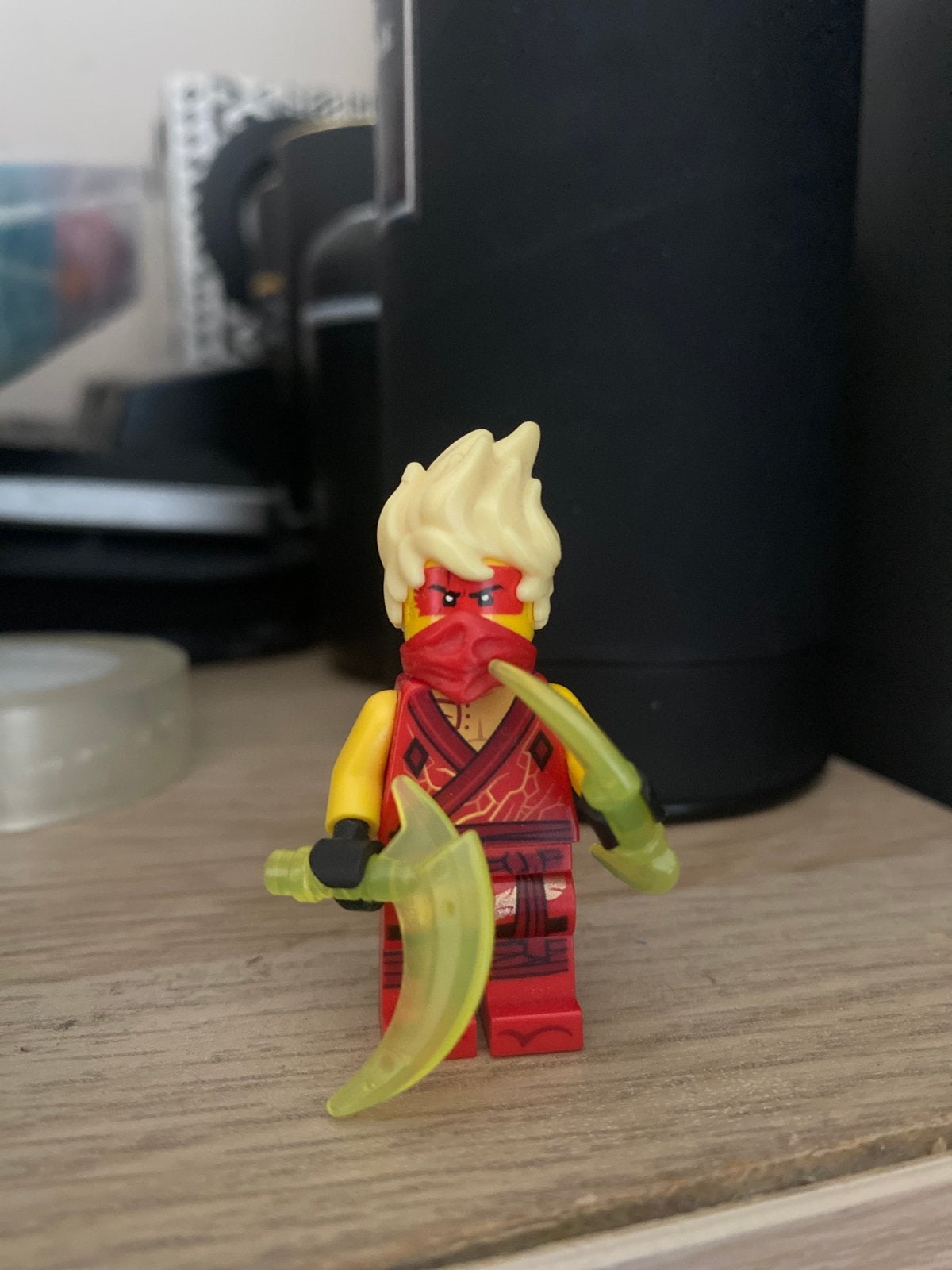 Lego Ninjago Kai Minifiguur met wapens, Ophalen of Verzenden, Zo goed als nieuw, Overige merken