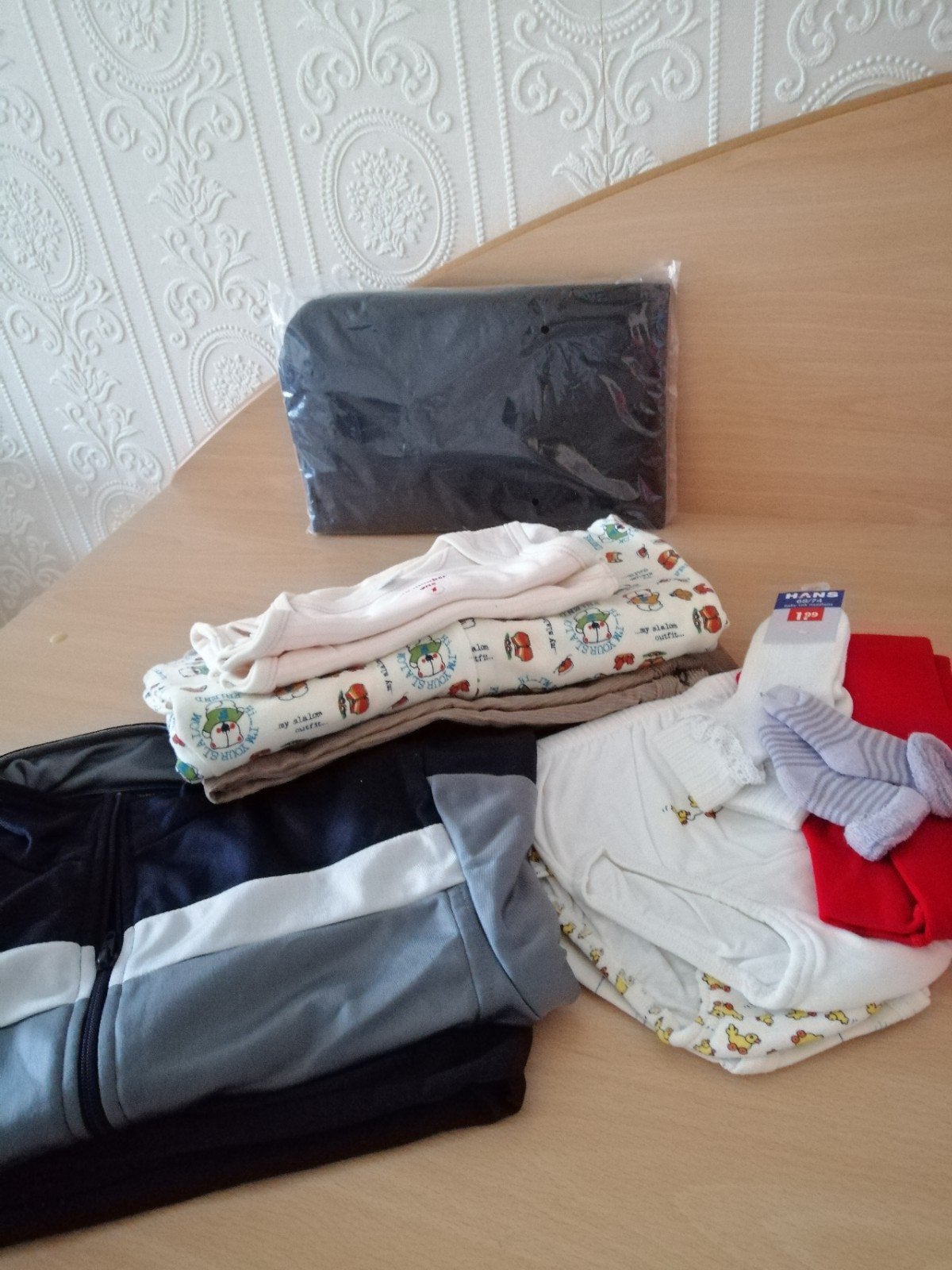 Baby en kinderkledingen nieuw en schoontasje  etc., Kinderen en Baby's, Babykleding | Baby-kledingpakketten, Ophalen, Nieuw