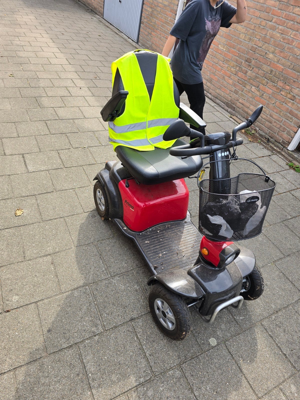 Life & Mobility Primo 4 scootmobiel 322lm, Ophalen, Life and Mobility, Zo goed als nieuw, 16 km/u of meer