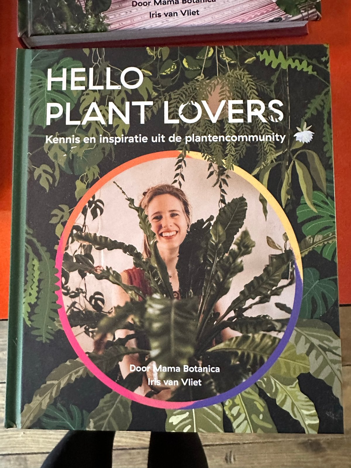 NIEUW: Hello Plant Lovers – Mama Botanica (Iris van Vliet), Boeken, Ophalen of Verzenden, Nieuw, Interieur en Design