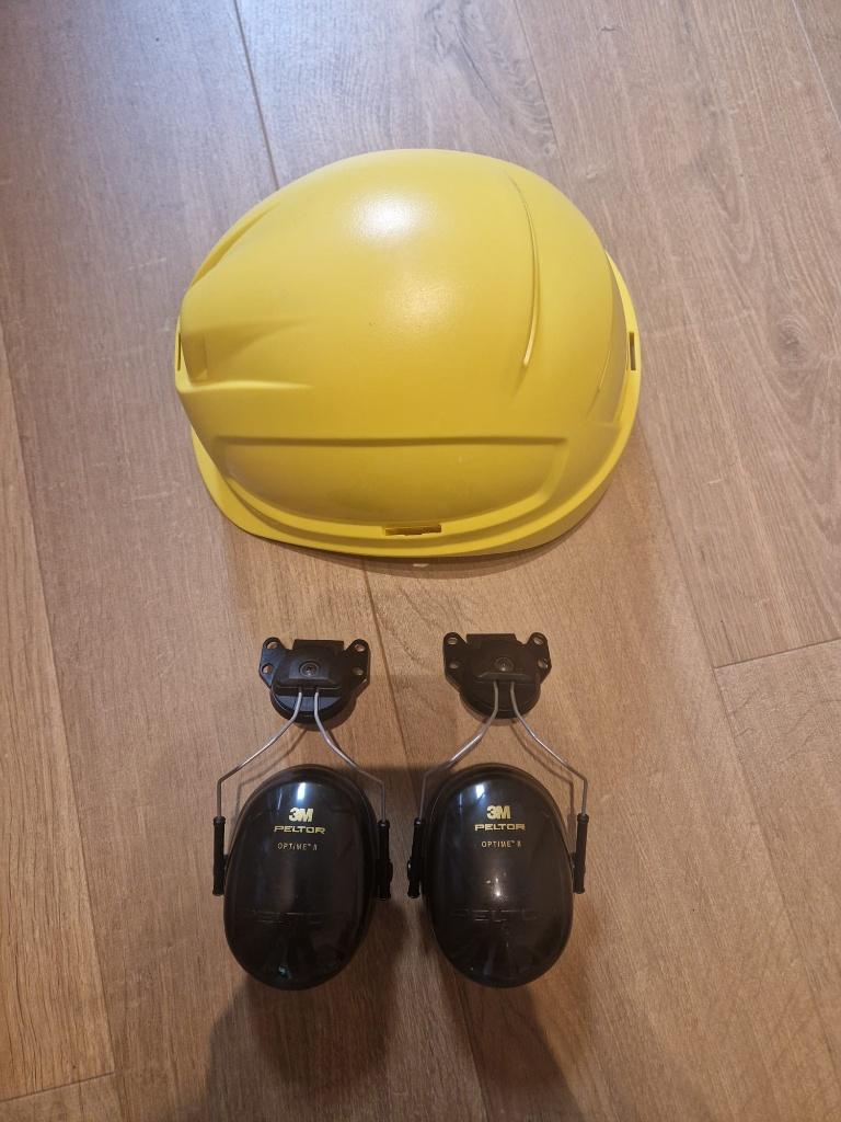 Veiligheidshelm UVEX (nieuw), Ophalen, Nieuw