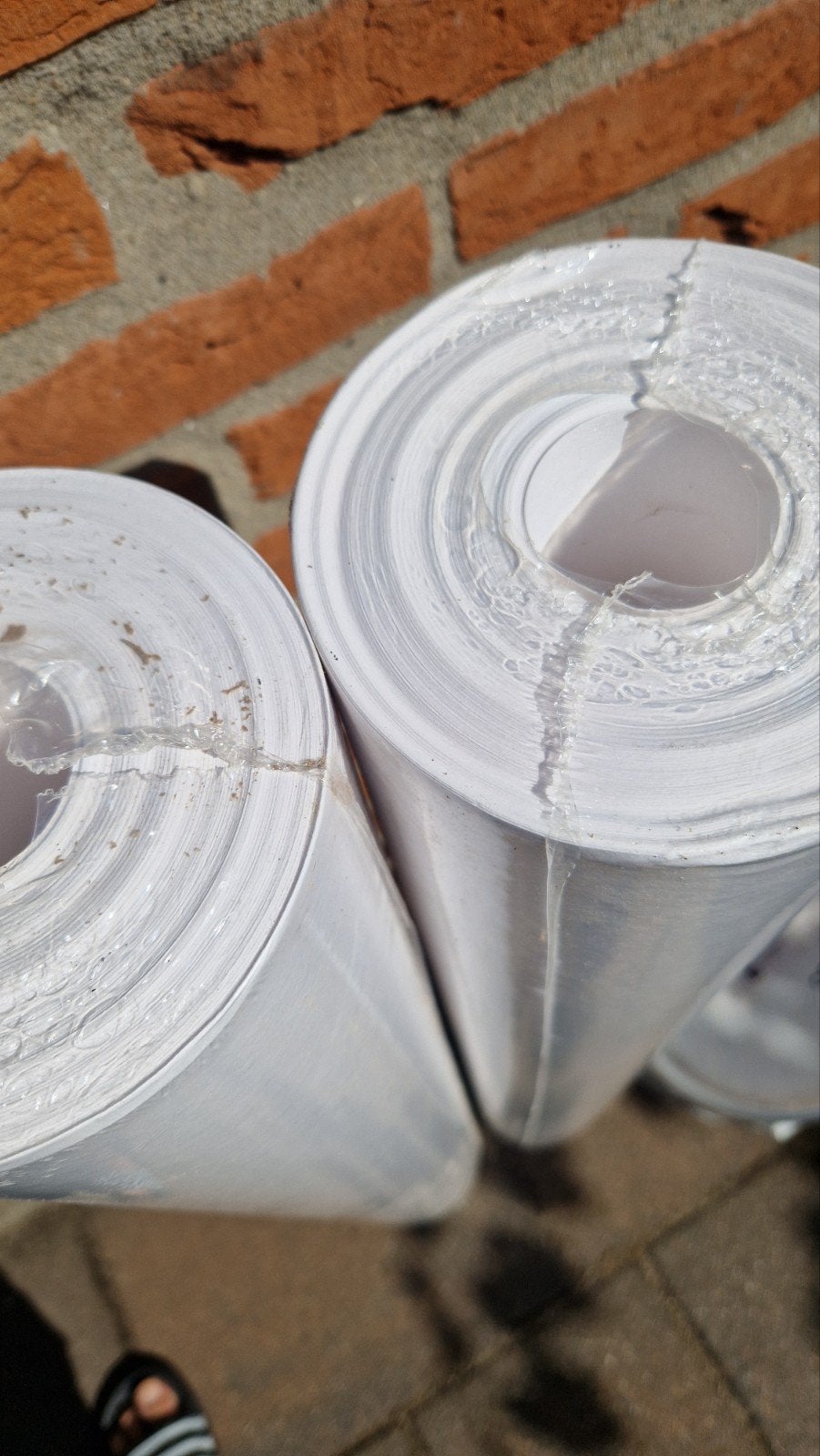 Foto 3 van 2 rollen renovlies + 2x 10 liter behanglijm – wit – nieuw