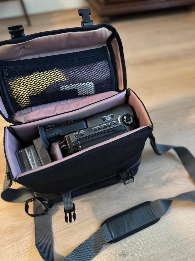Canon UCHi 8mm video camcorder, Ophalen of Verzenden, Zo goed als nieuw, Canon
