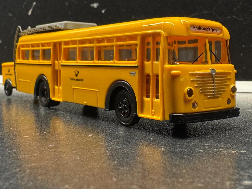 Bus-1569: Deutsche Post Serie 9 - Büssing 6500T, Hobby en Vrije tijd, Modelauto's | 1:87, Ophalen of Verzenden, Nieuw, Bus of Vrachtwagen
