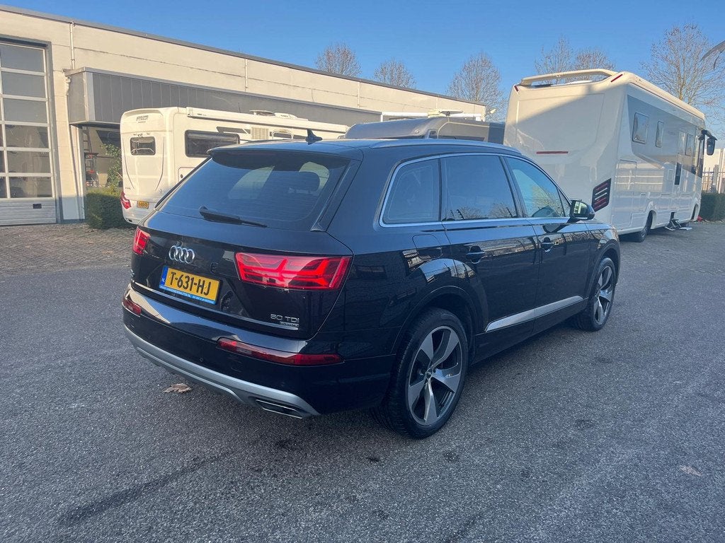 Audi Q7 50 TDI quattro 7-persoons Panoramdak Trekhaak, Auto's, Audi, Automaat, 15 km/l, Gebruikt, 241 €/maand