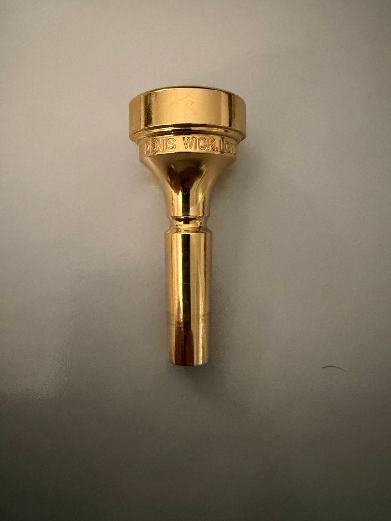 Te koop: Denis Wick 4BFL Gold (Verguld) Flugelhorn Mondstuk, Ophalen of Verzenden, Zo goed als nieuw, Overige typen