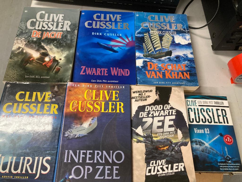 T.K. nog 11 boeken van Clive Cussler zie actuele lijst, Ophalen of Verzenden, Gelezen, Clive Cussler