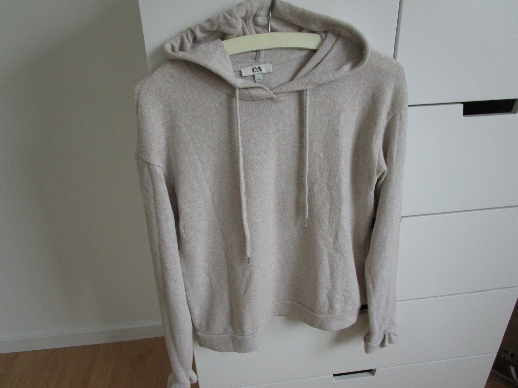 C&A maat XS - beige fijngebreide hoodie, Beige, Ophalen of Verzenden, Zo goed als nieuw, Maat 34 (XS) of kleiner
