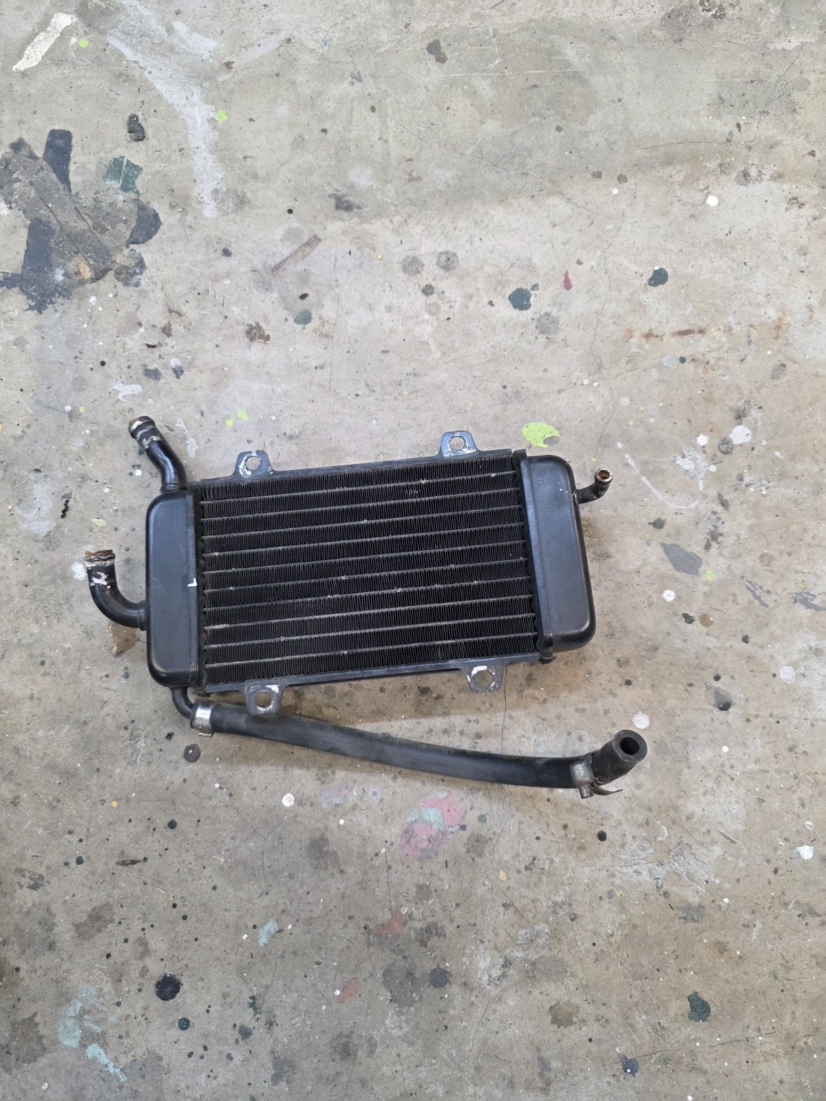 Piaggio zip SP98 radiator h20 sp 98 onderdelen, Motoren, Ophalen of Verzenden