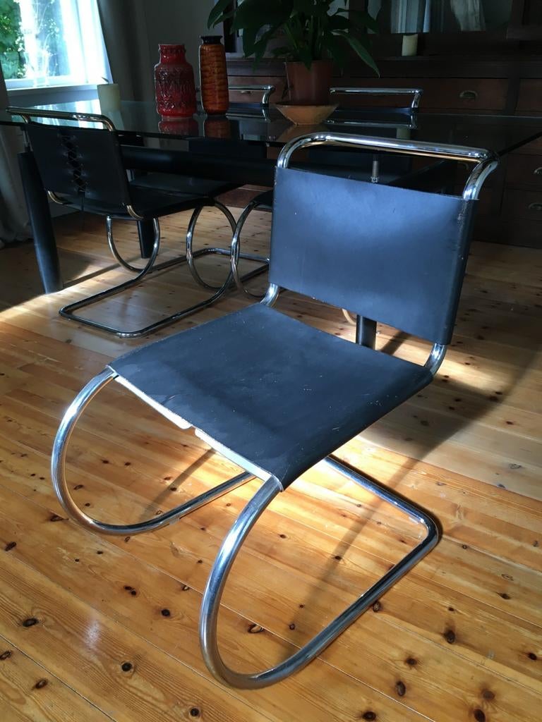 4 vintage Mies van der Rohe buisframe stoelen, Ophalen