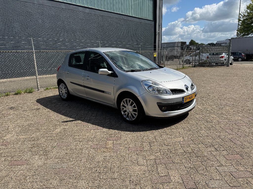 Renault Clio 1.2 TCE 5-DRS 2008 Grijs, Airco, Nieuwe APK!, Voorwielaandrijving, Zwart, 4 cilinders, 100 pk