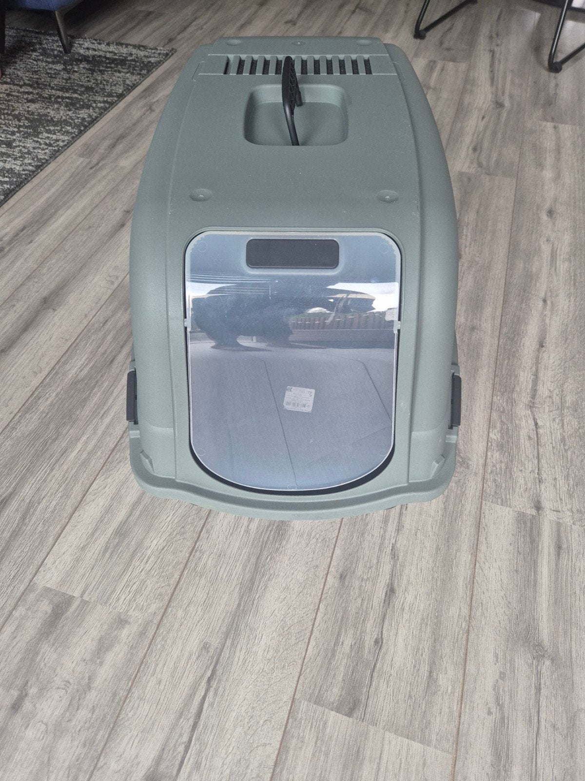 Kattenbak 1 week gebruikt, Ophalen, Zo goed als nieuw, Gesloten