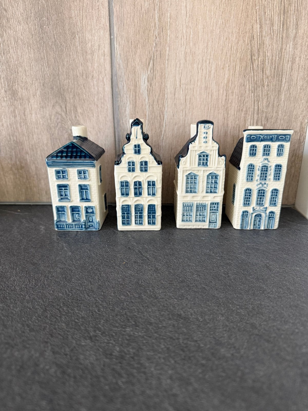 Delfts blauwe miniatuur grachtenpandjes set, Ophalen, Zo goed als nieuw