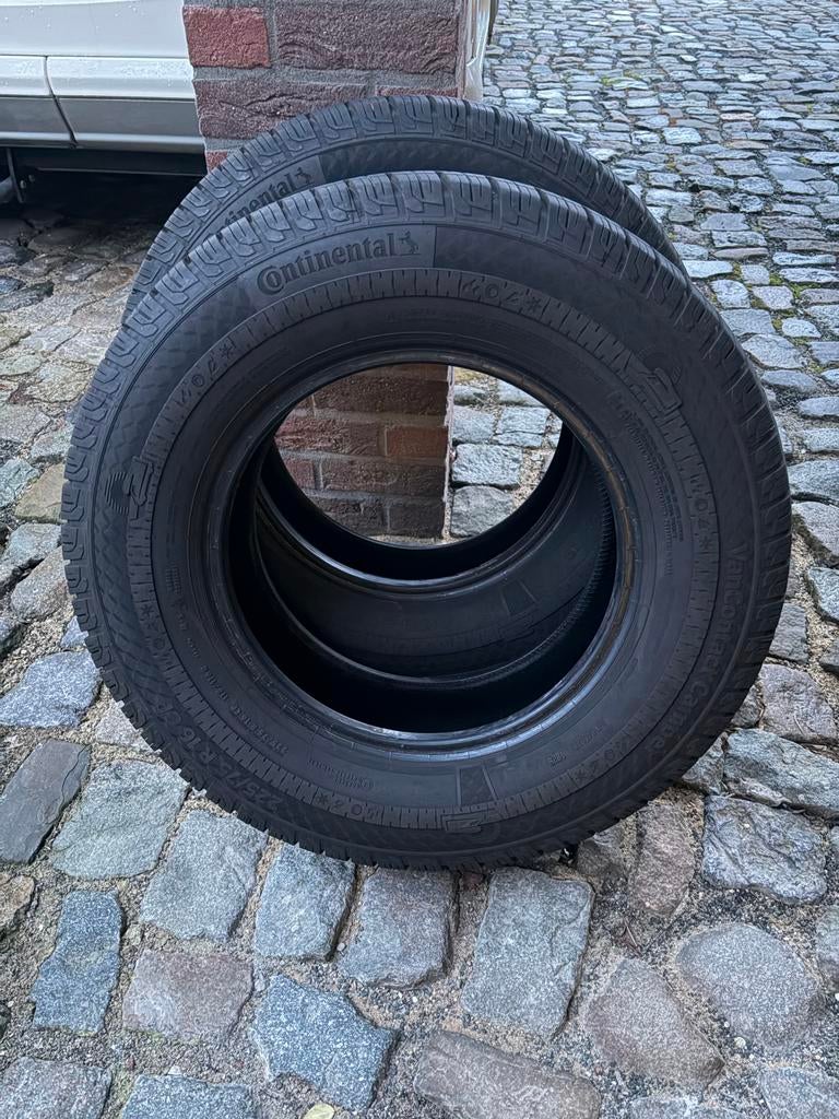 2 Nagenoeg nieuwe Continental VanContact Camper banden, Auto-onderdelen, Banden en Velgen, 16 inch, Nieuw, All Season, Band(en)