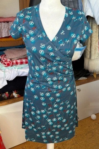 Prachtig jurkje van Froy & Dind, mt XS, nieuw, Dragonfly, Kleding | Dames, Jurken, Nieuw, Maat 34 (XS) of kleiner, Froy & Dind