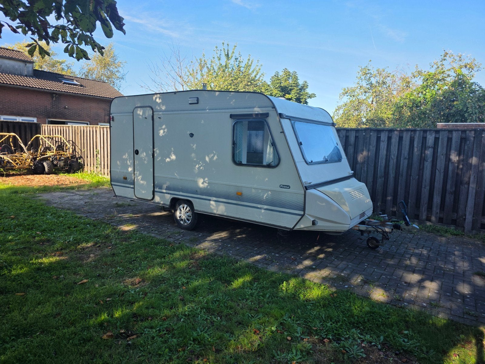 Adria caravan met eigen kenteken!, Ophalen