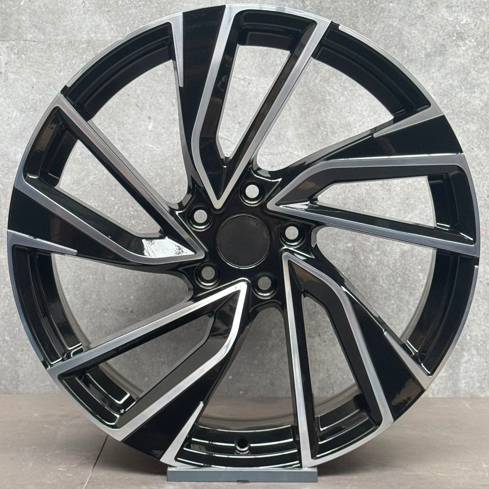 NIEUWE 19" Adelaide look Velgen 5x112 Pastop Golf GTI Caddy, Auto-onderdelen, Banden en Velgen, 19 inch, Korme, Nieuw, Ophalen of Verzenden
