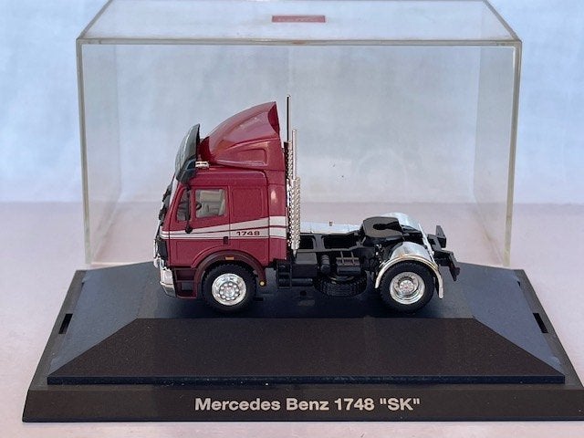 Herpa: Mercedes, Hobby en Vrije tijd, Ophalen of Verzenden, Zo goed als nieuw, Bus of Vrachtwagen, Herpa