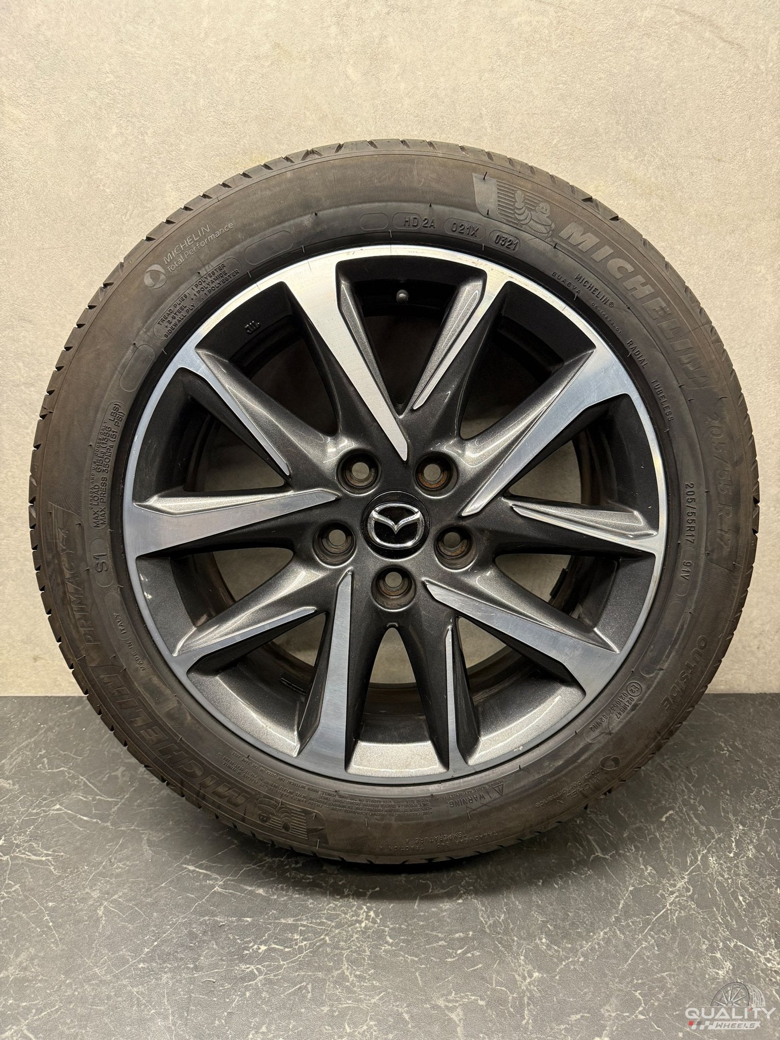 5x114,3 17" Mazda 3 2013+ Velgen + Banden 205/55/17 205/55R1, Gebruikt, -, -, Banden en Velgen