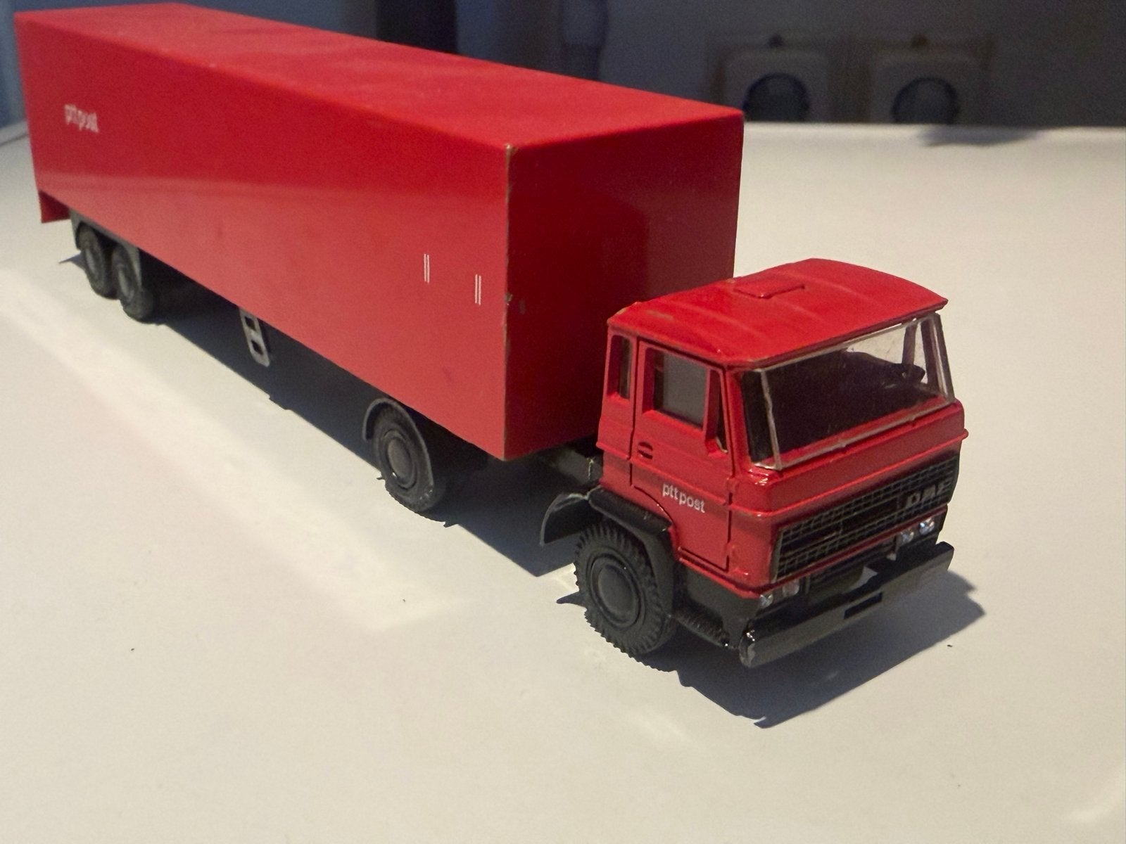 Lion car  DAF PTT Post Vrachtwagen met Oplegger Model, Ophalen of Verzenden, Gebruikt, Overige merken