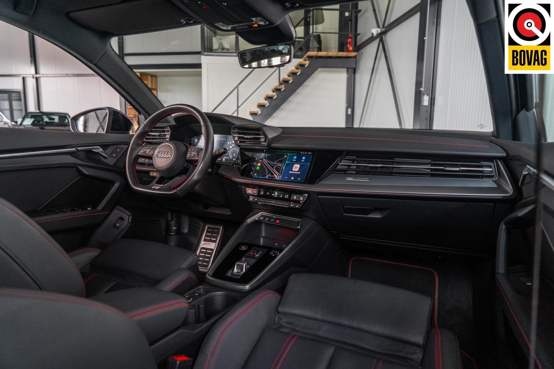 Audi A3 Sportback 45 TFSI e S-line | Leer met rode stiksels, Auto's, Dealer onderhouden, Gebruikt, 4 cilinders, Met garantie (alle)