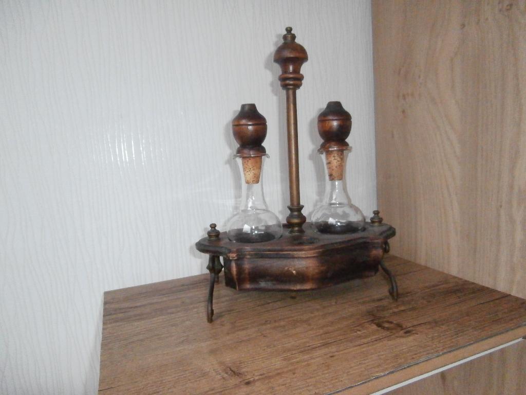 Antiek Olie en Azijnstel, Ophalen of Verzenden