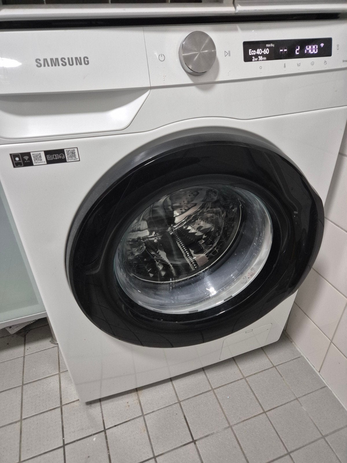 Samsung wasmachine 8kilo en wifi - defect zeepbakjei, Ophalen, Zo goed als nieuw, Voorlader, 85 tot 90 cm