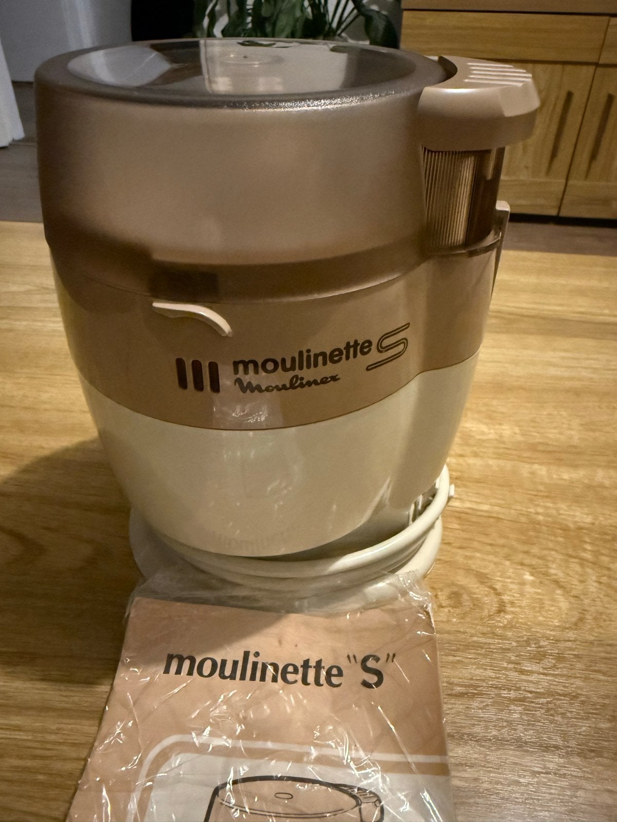 Vintage Moulinex Mouline S Keukenmachine met Handleiding, Ophalen of Verzenden, Zo goed als nieuw