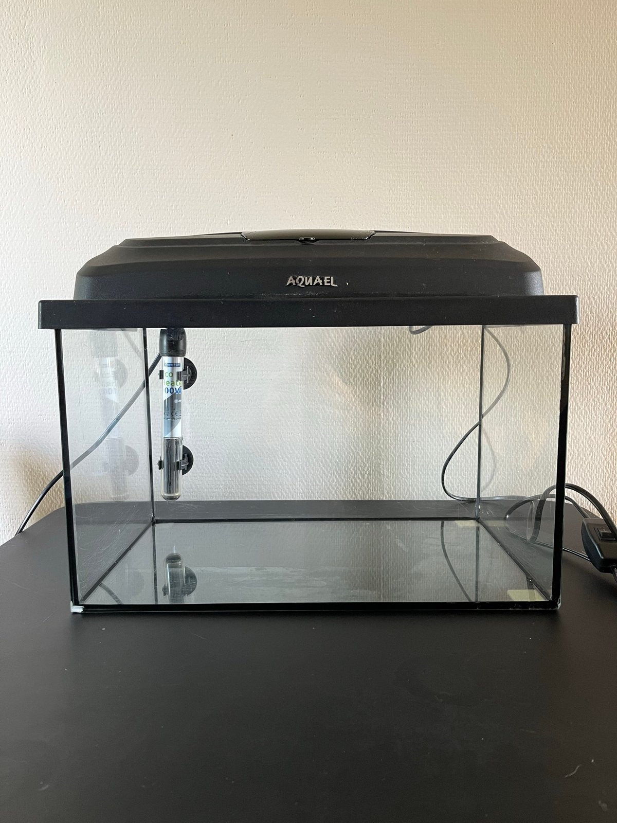 Aquarium Aquael 25 liter, complete set met toebehoren, Ophalen, Gebruikt, Leeg aquarium, Aquael