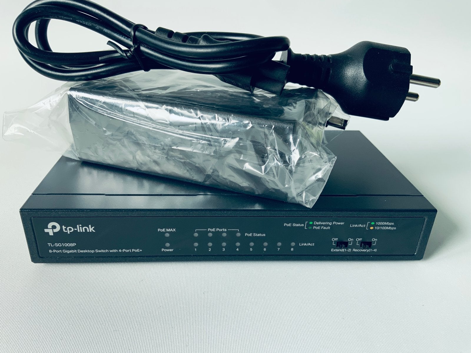 Nieuw - TP-Link TL-SG1008P switch POE, Ophalen, Nieuw