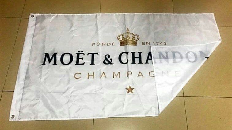 Moet&Chandon Luxe Kwaliteits Vlaggen., Ophalen of Verzenden, Nieuw