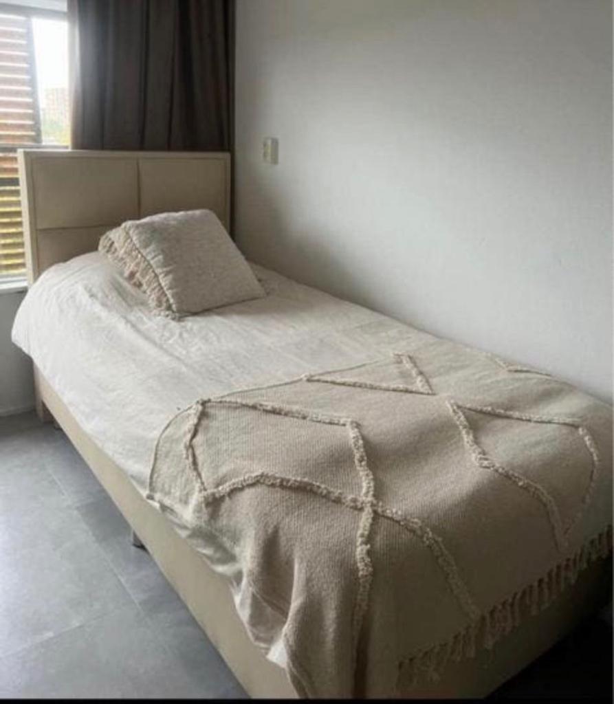 Boxspring beige, Ophalen, Crème, Gebruikt, 90 cm