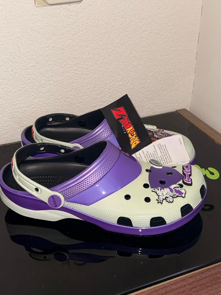 Dragon Ball Z Crocs - Nieuw met label - Maat 43/44, Ophalen of Verzenden, Nieuw