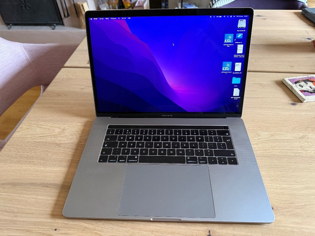 Apple MacBook Pro, 2 tot 3 Ghz, 512 GB, Zo goed als nieuw, 16 GB