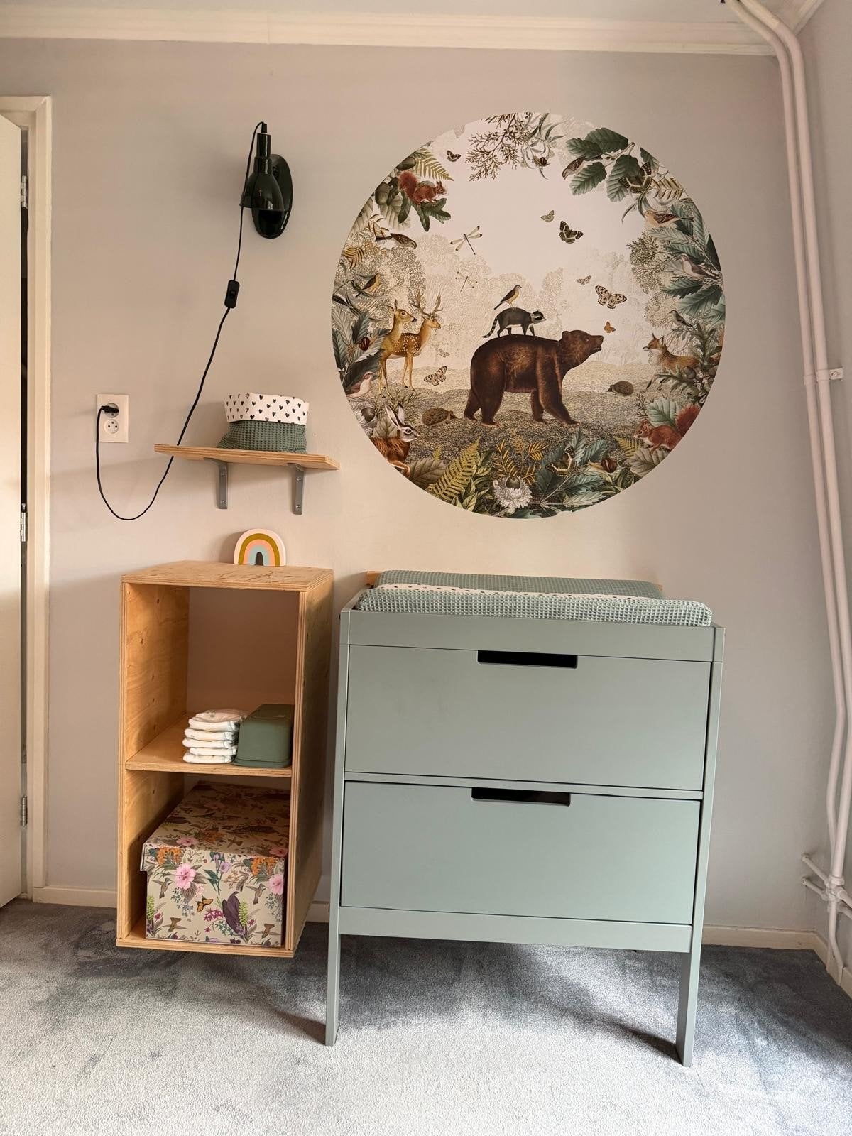 Babybedje met matras, commode en beddengoed, Ophalen, Gebruikt, Jongetje of Meisje, Ledikant