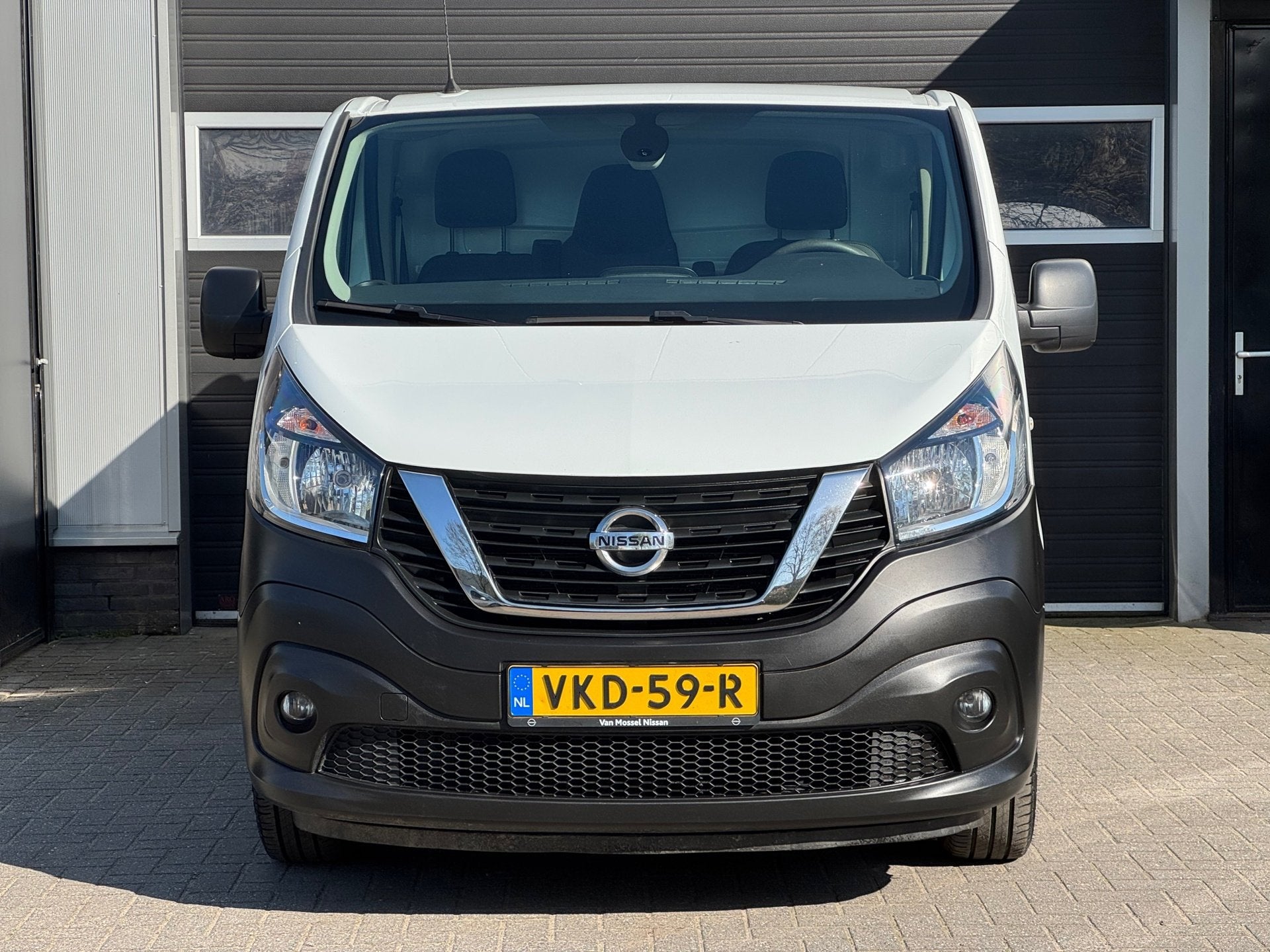 Nissan NV300 2.0 dCi 120 L1H1 Acenta Airco, Cruise, NAP, Auto's, Bestelauto's, Voorwielaandrijving, 1706 kg, Gebruikt, Euro 6
