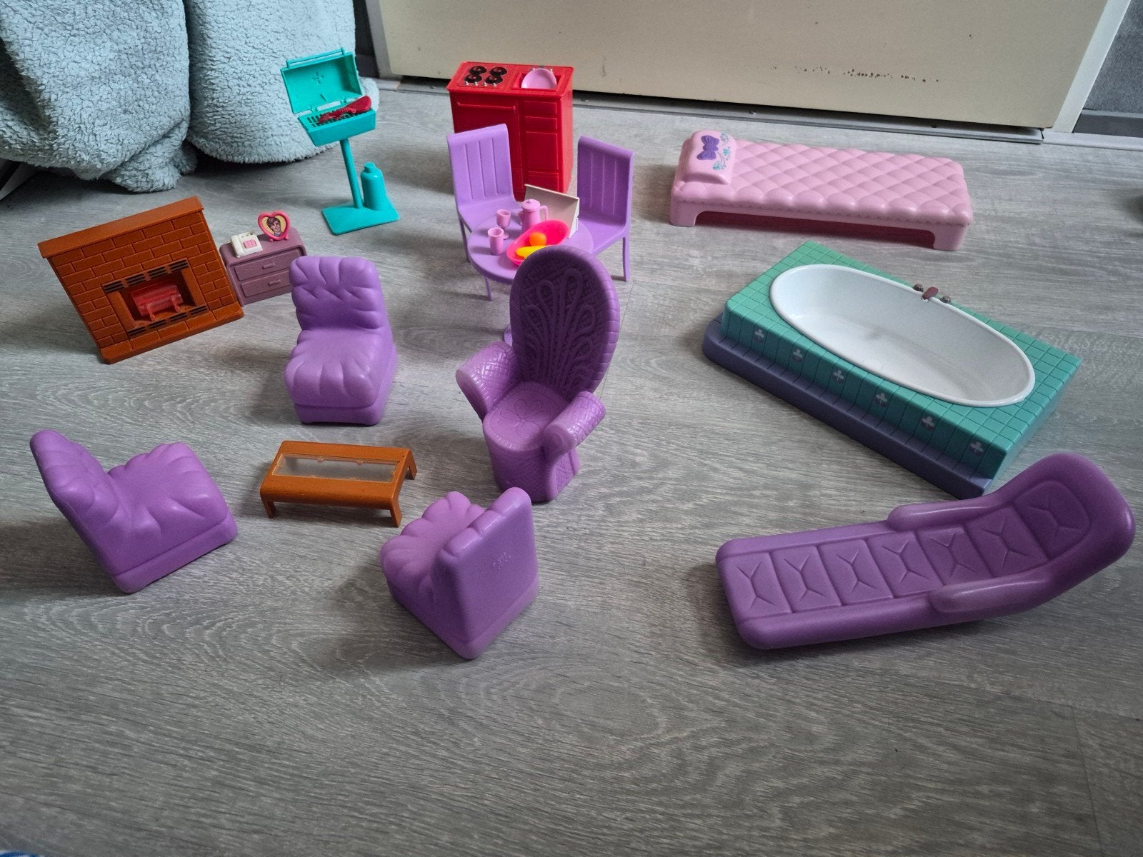 Barbie meubeltjes Vaste prijs€17,50, Verzenden, Poppenhuis