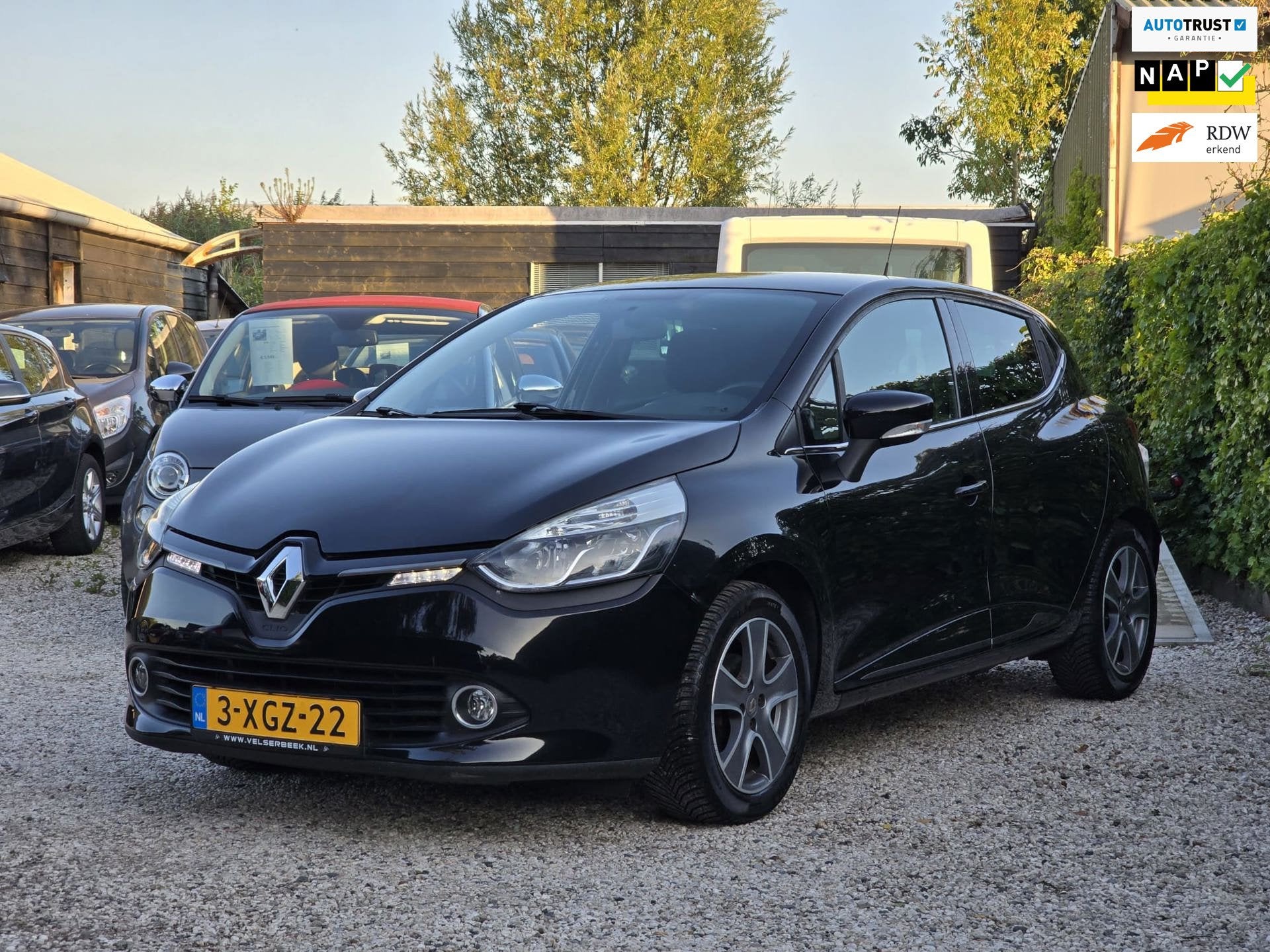 Renault Clio 0.9 TCe Night&Day Trekhaak/NL Auto/PDC/Navi, Auto's, Voorwielaandrijving, Stof, Zwart, 540 kg