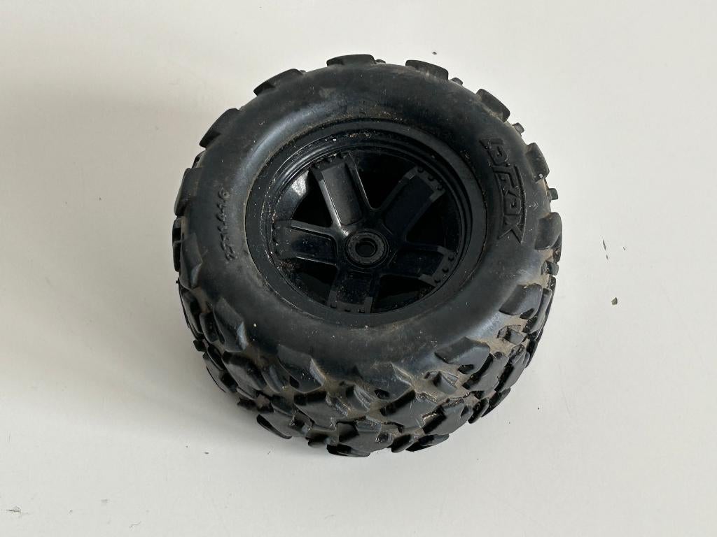 1x Traxxas Latrax band rc auto, Ophalen of Verzenden, Gebruikt, Overige schalen, Onderdeel