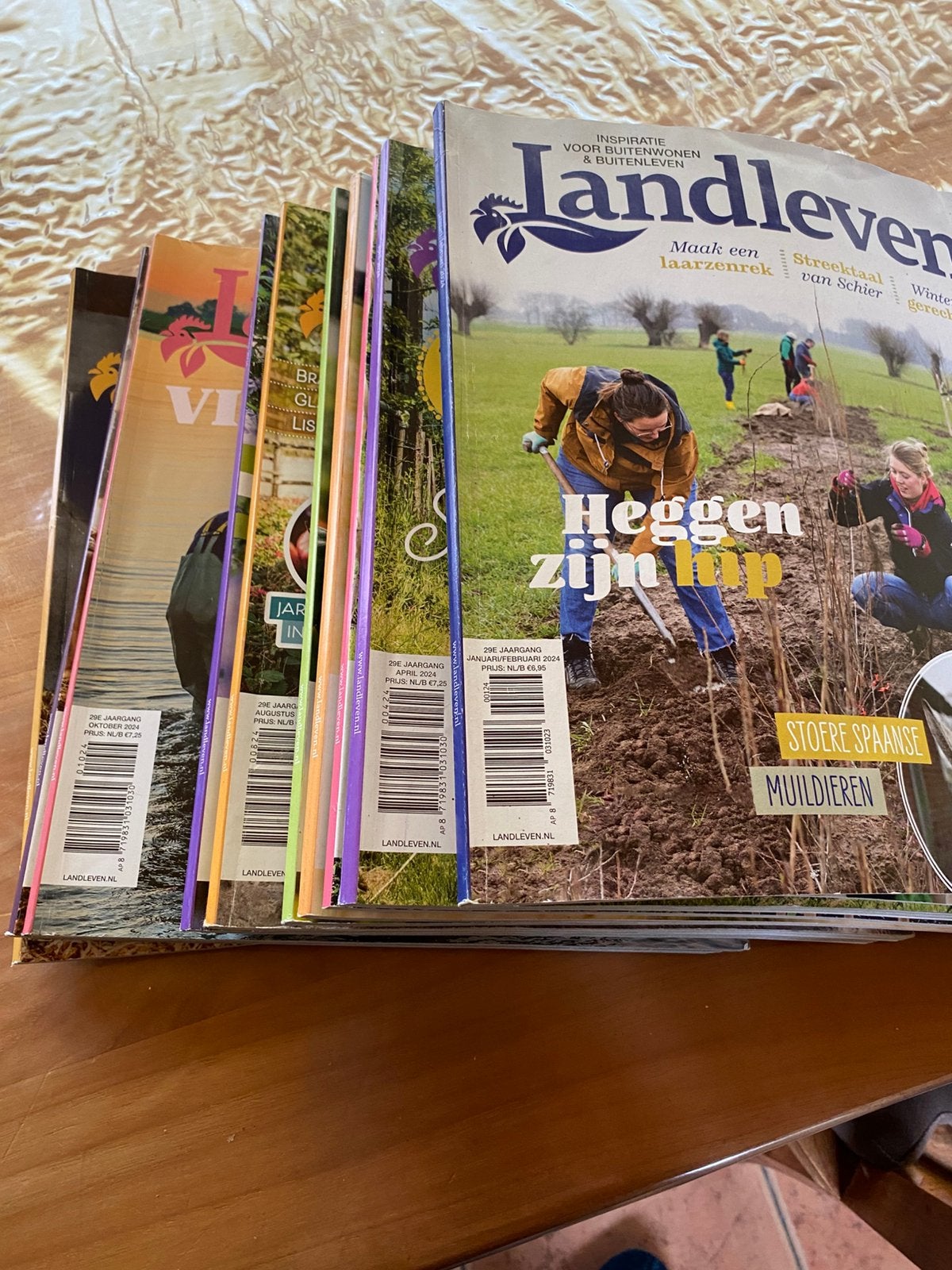 Landleven jaargang 2024 compleet, Ophalen, Zo goed als nieuw