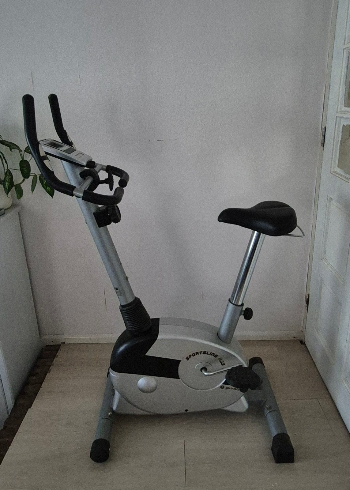 Hometrainer Sportsline HLS - Zo goed als nieuw, Ophalen, Zo goed als nieuw, Metaal, Benen