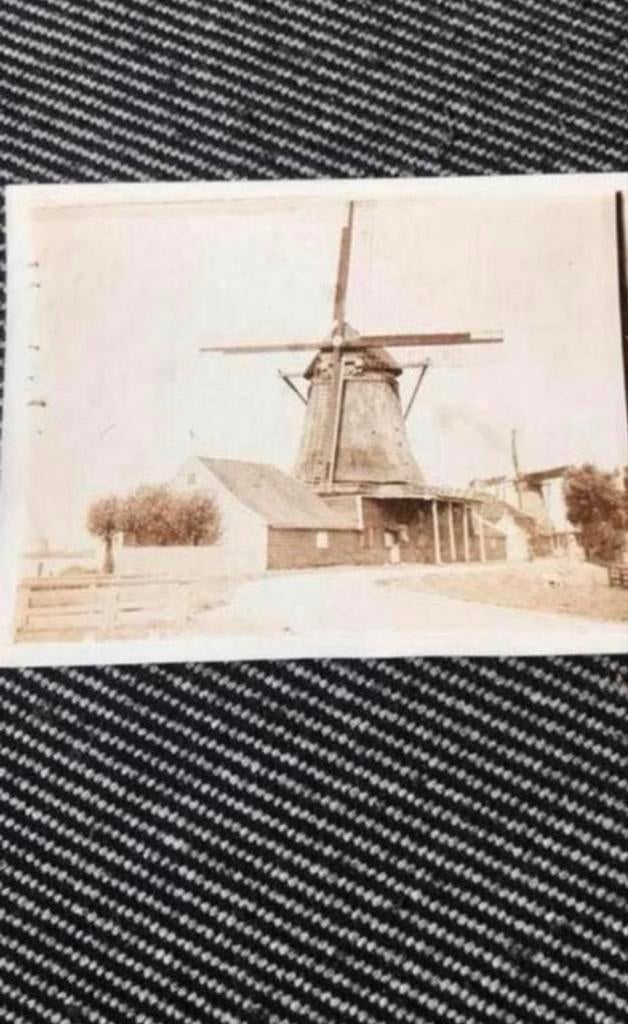 Zeer oude foto molen 'De Winder' en 'Zeeman' (9x12 cm), Ophalen of Verzenden