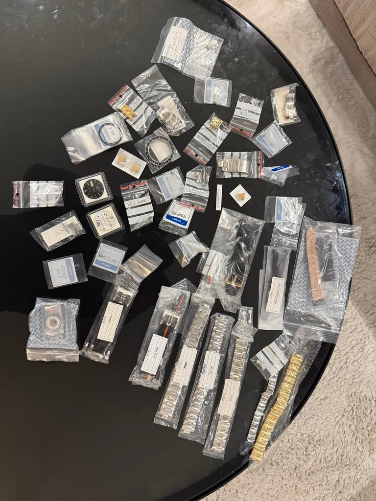 Diverse Seiko onderdelen: wijzerplaten, bandjes en meer, Sieraden, Tassen en Uiterlijk, Horloges | Heren, Seiko, Staal, Polshorloge