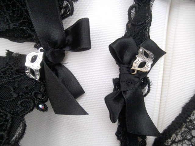 lingerie BH slip set sexy 75B Eyes wide shut EWS valentijn, Verzenden, Zwart, Setje