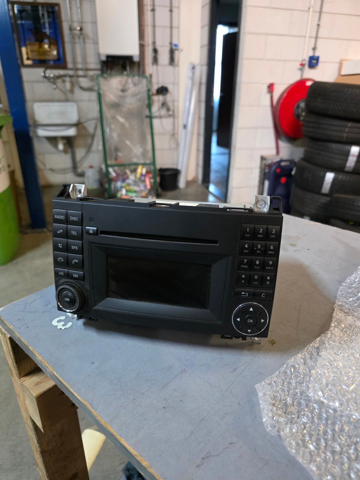 Mercedes-Benz/ vw crafter MF2920 Radio, Ophalen of Verzenden, Gebruikt