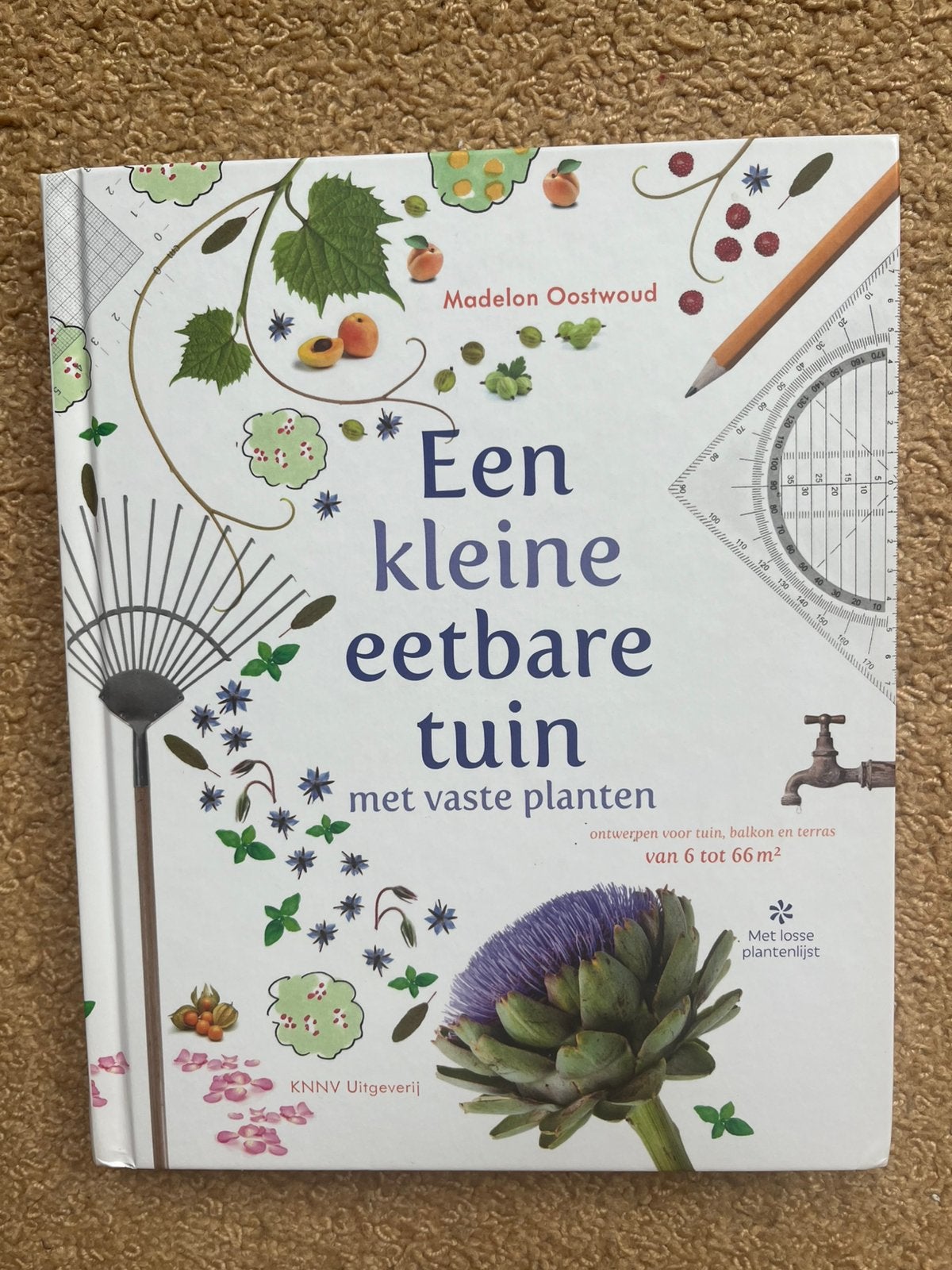 Een kleine eetbare tuin met vaste planten hardcov M Oostwoud, Boeken, Ophalen, Zo goed als nieuw, Tuinieren en Tuinplanten