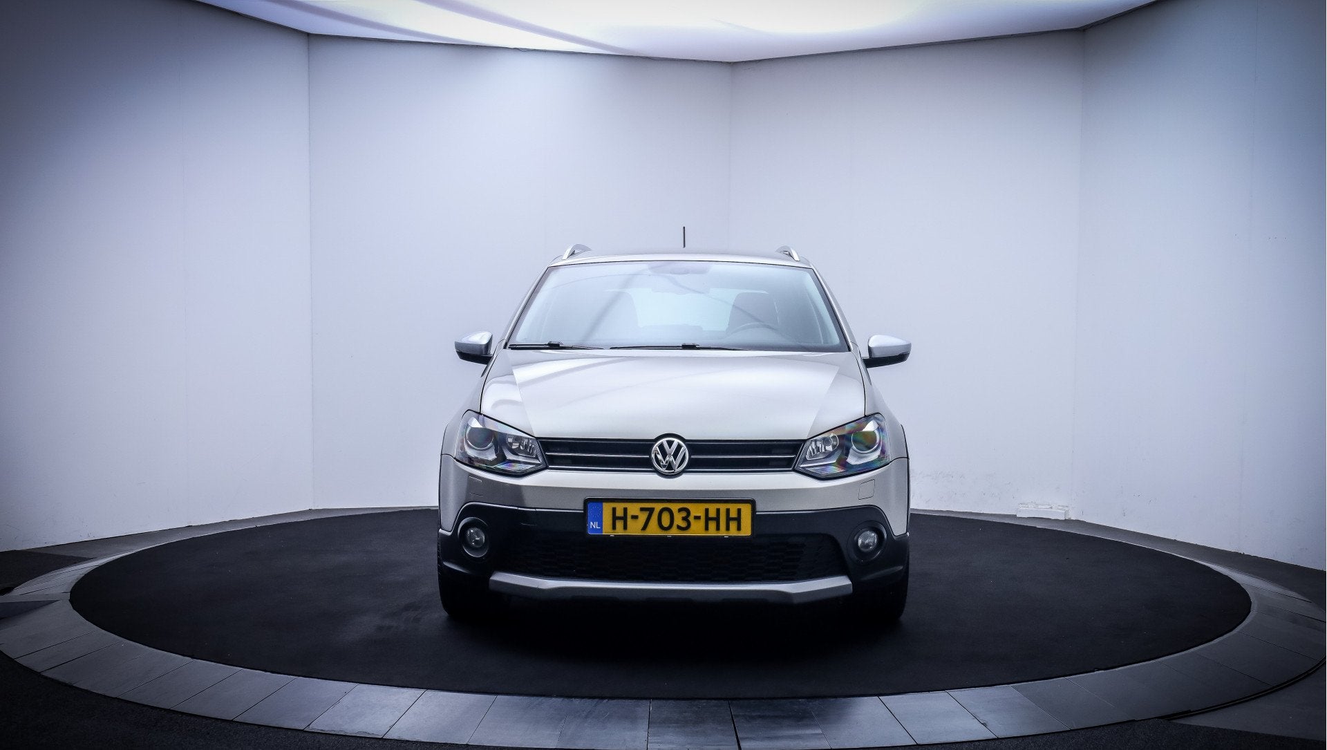 Volkswagen Polo 1.4-16V Dsg CROSS XENON | STOELVERW | NAVI |, Euro 5, Zwart, Bedrijf, 1000 kg