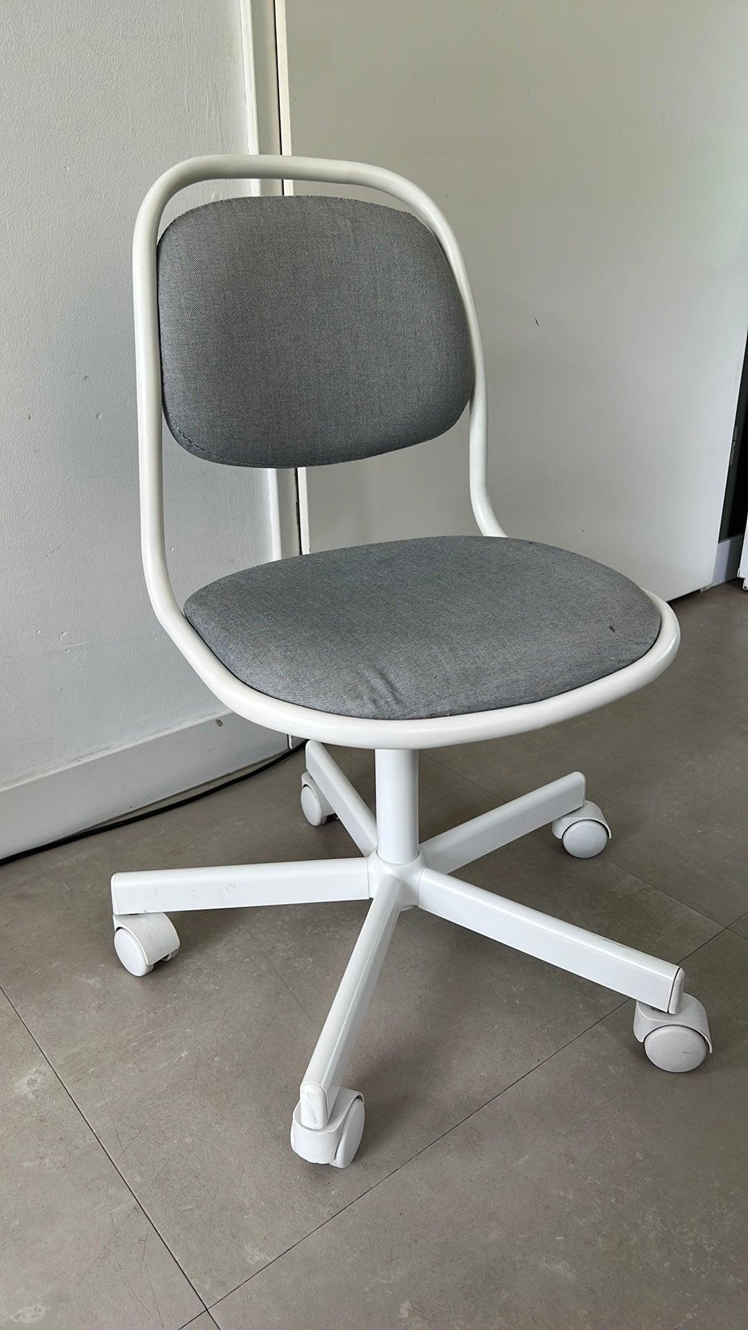 Ikea kinderbureaustoel Örfjäll, Ophalen, Gebruikt, Grijs, Bureaustoel