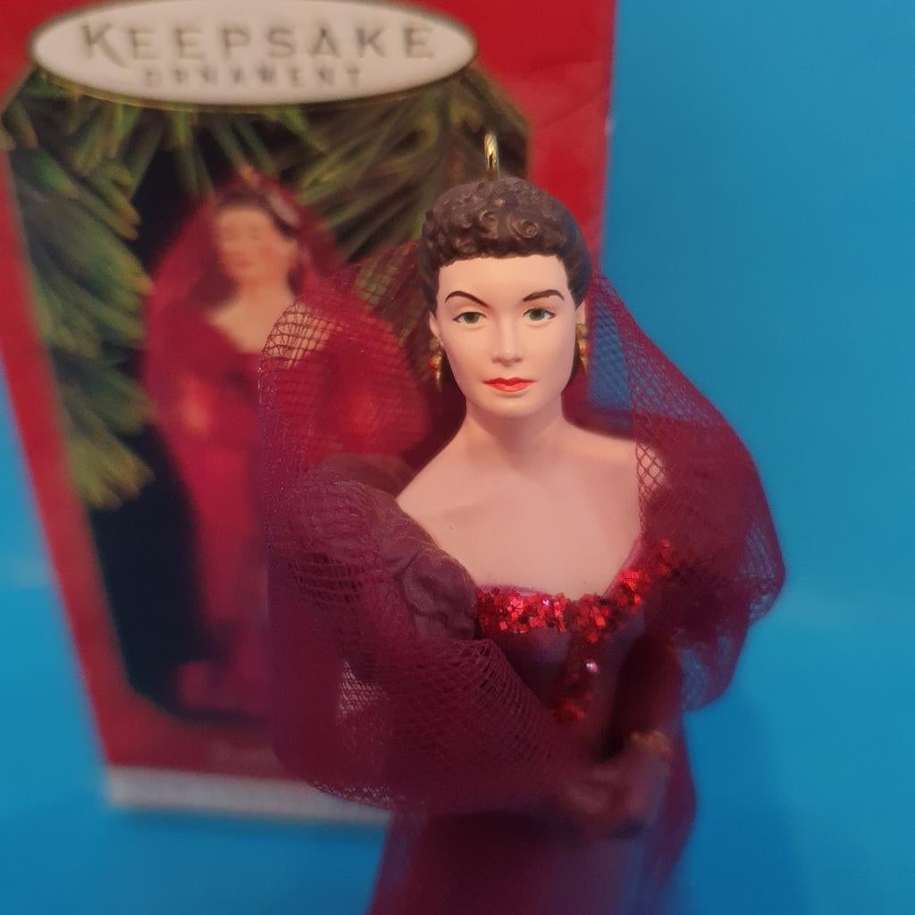 Hallmark Keepsake Ornament Scarlett O'Hara Gone With The, Ophalen of Verzenden, Nieuw